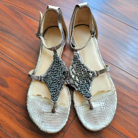 Vince Camuto Snakeskin Rhinestone Embellished Sandals Size 8.5 - Picture 2 of 7